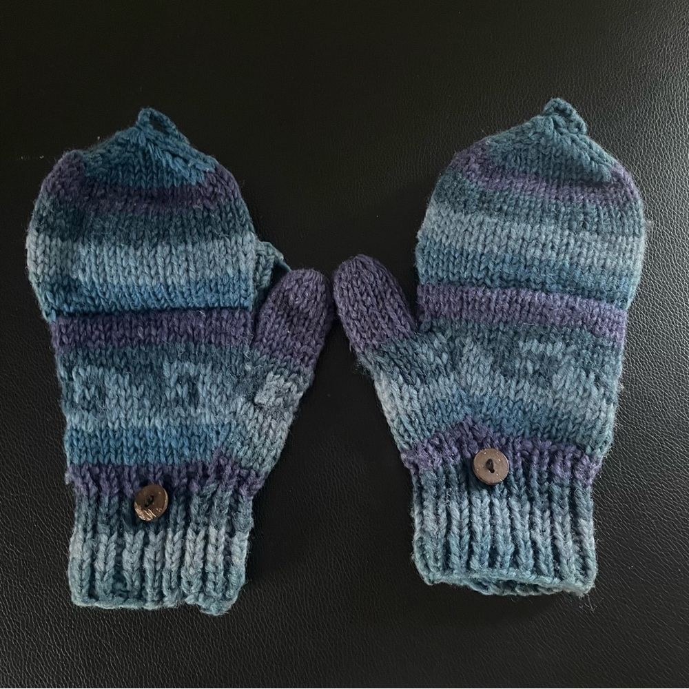 Gypsy Rose blue wool mittens gloves